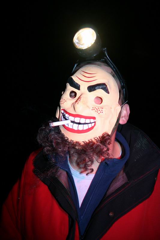 Ablak bezárása
