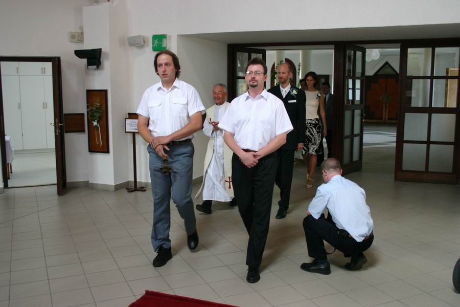 Ablak bezárása